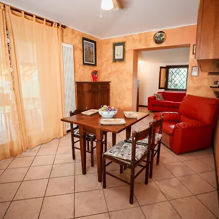 Casa Fiore E Vigneti * Calmasino